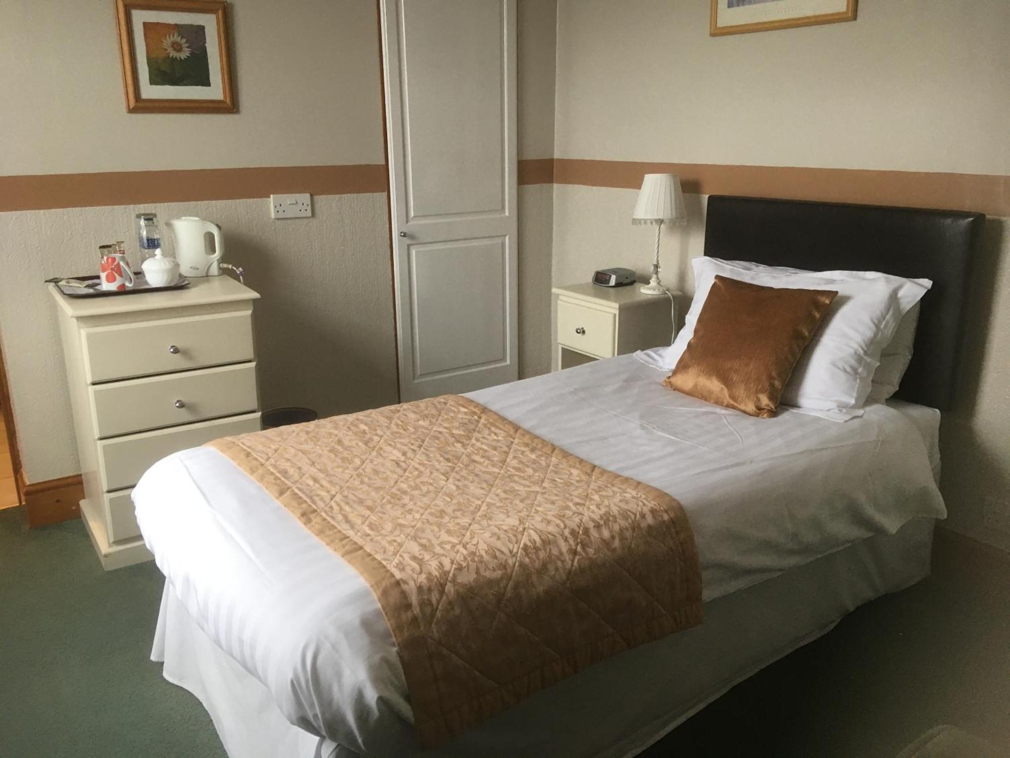 Single Room with Shower
